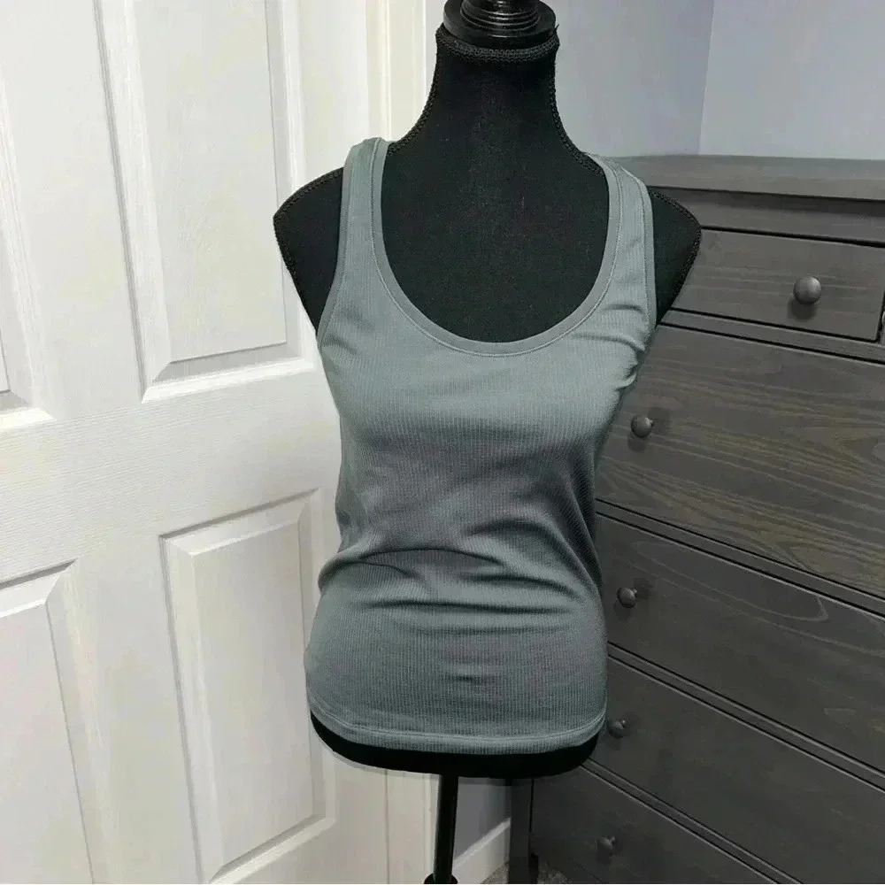 Athleta  Tank